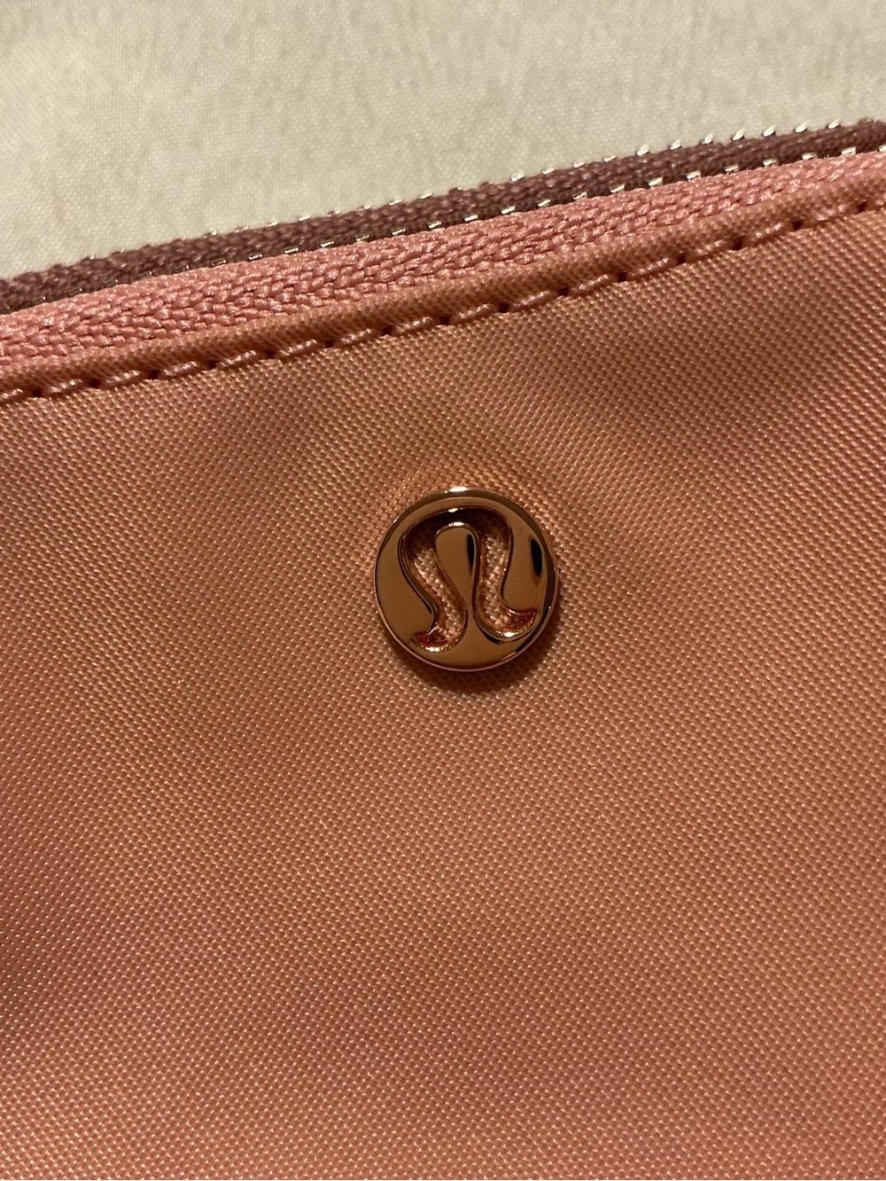 lululemon | Double Zip Clippable Card Pouch Red Clay/Tea Rose NWOT - Picture 4 of 9